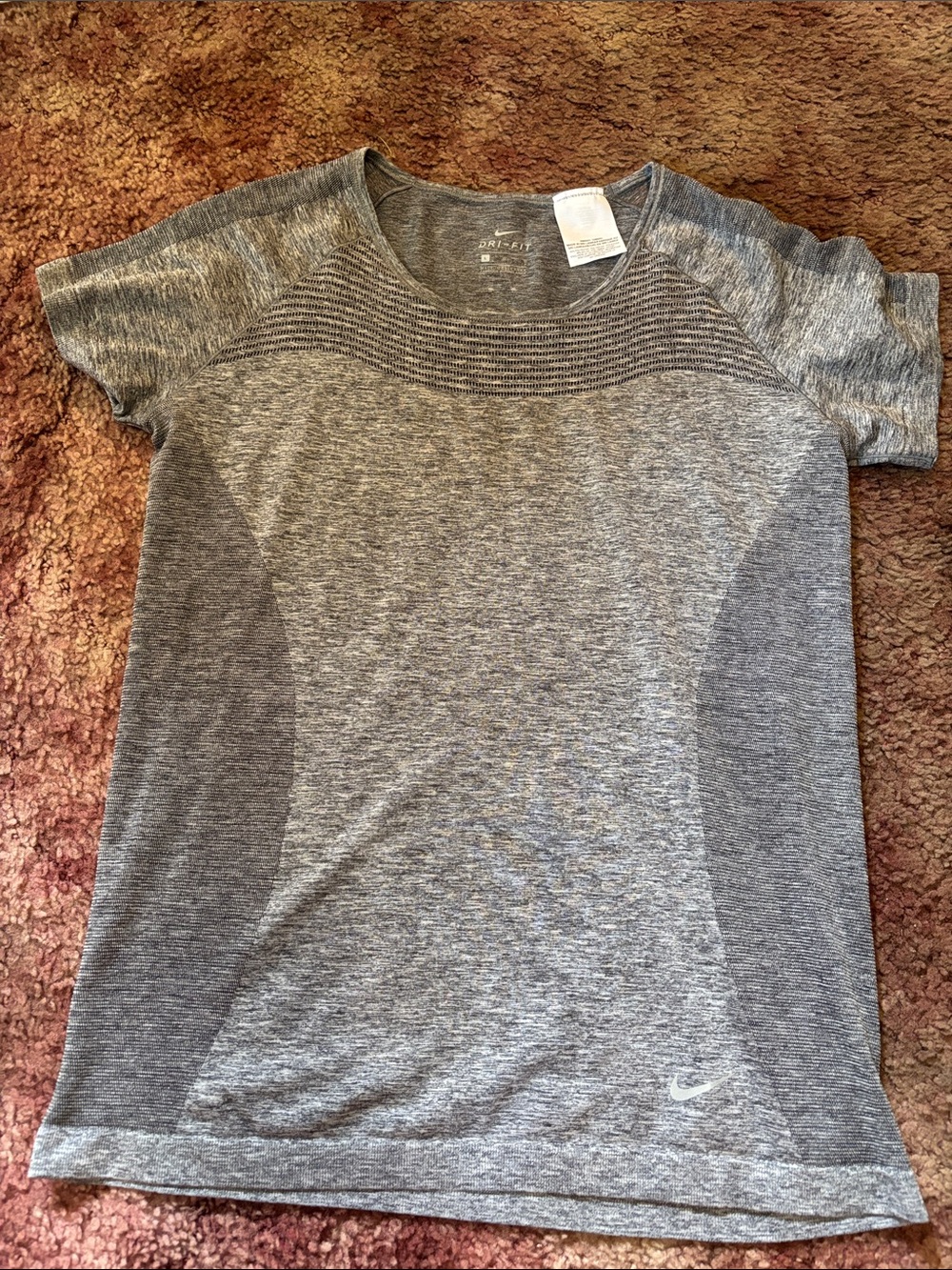 Nike Women’s Heather Gray Short Sleeve Performance Tee